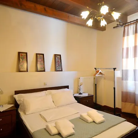 Szálloda Erietas House Hriszí Aktí Haniá
