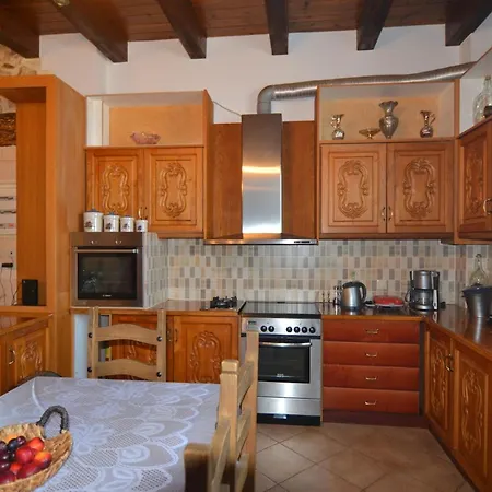 Erietas House Hotel